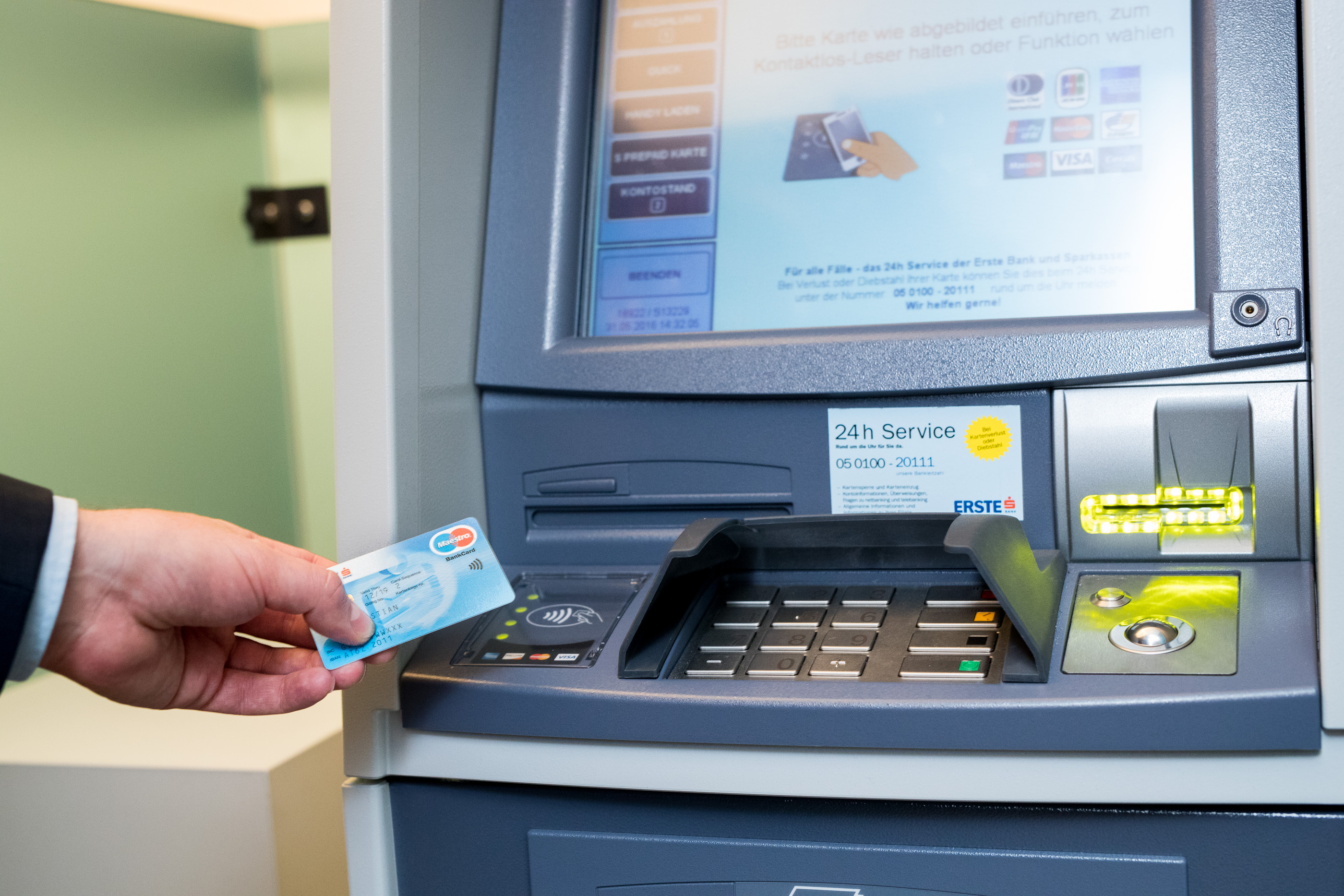Die kontaktlose Bezahlrevolution bei Erste Bank und Sparkassen | Erste